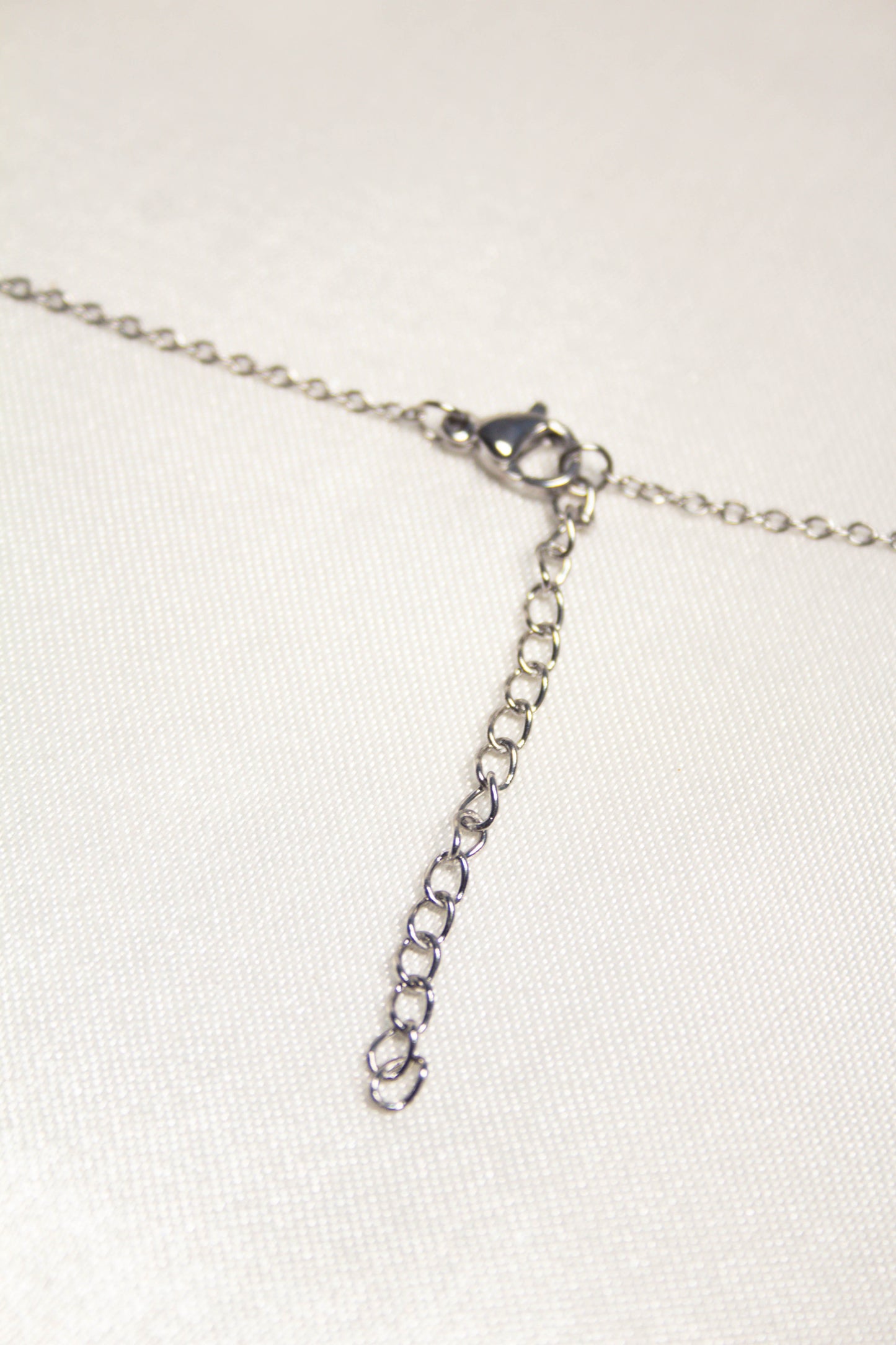 WHITE BUTTERFLY NECKLACE