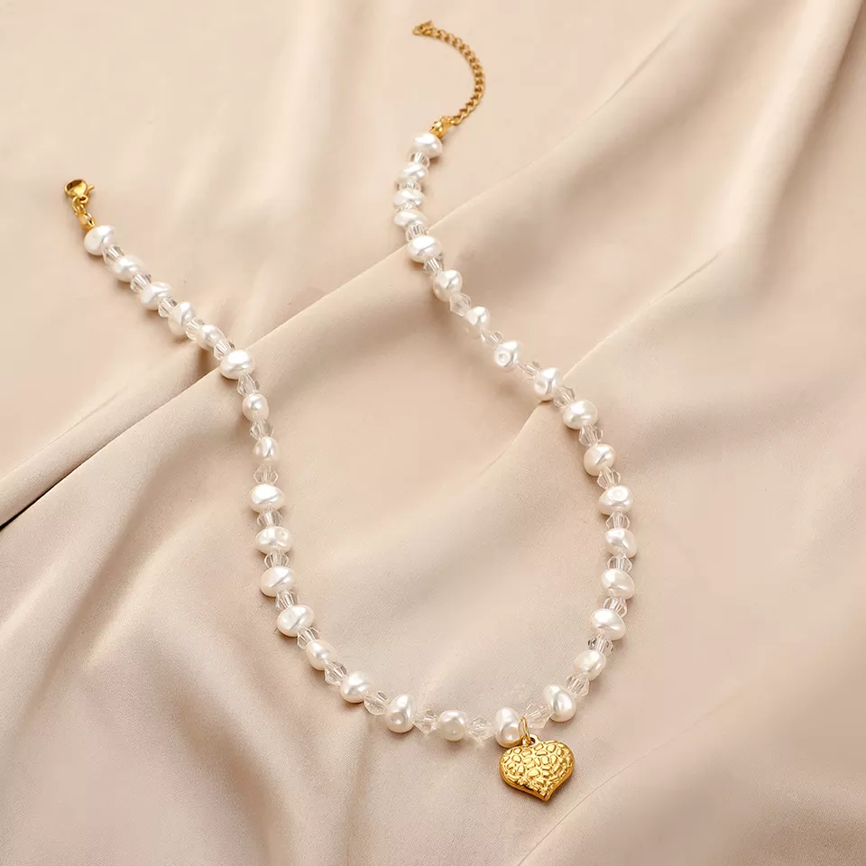 HEART NECKLACE