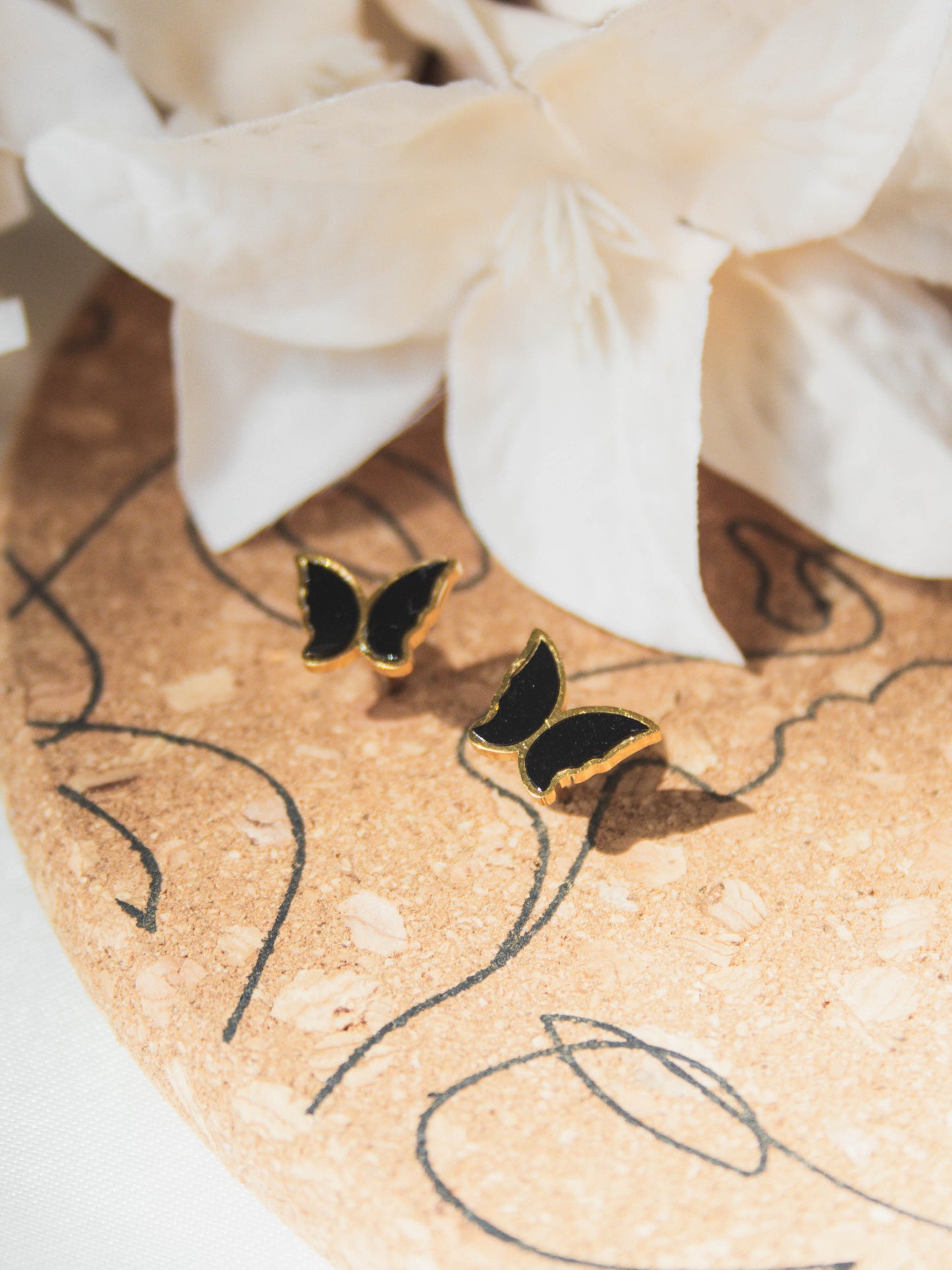 MELNO TAUREŅU KOMPLEKTS