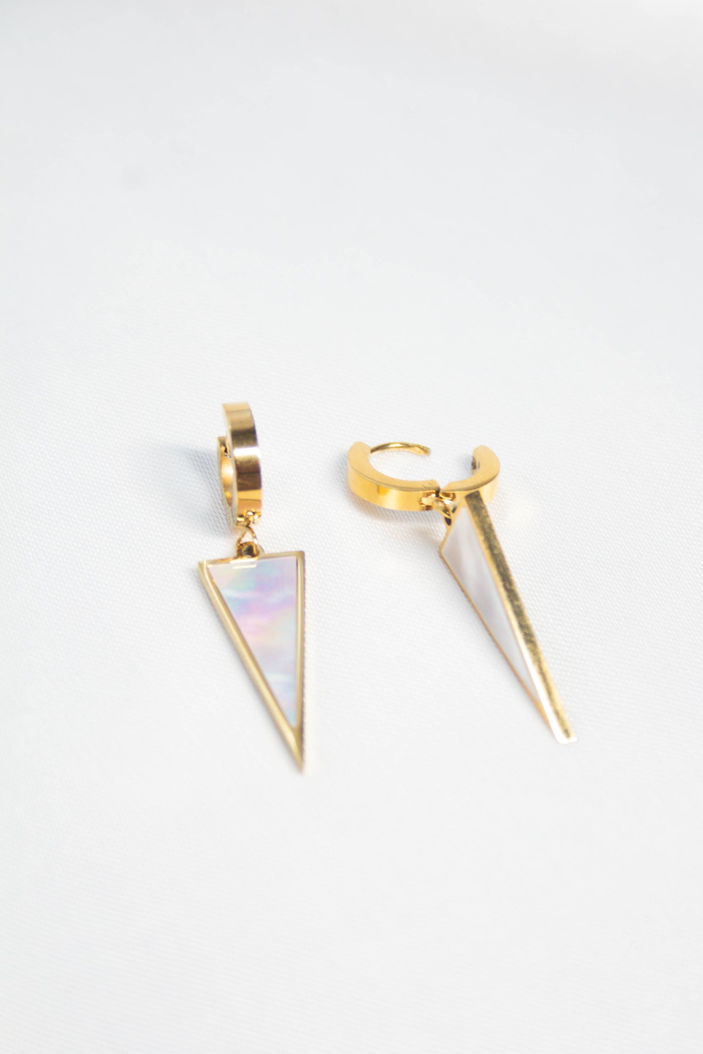 TRIANGLE EARRINGS