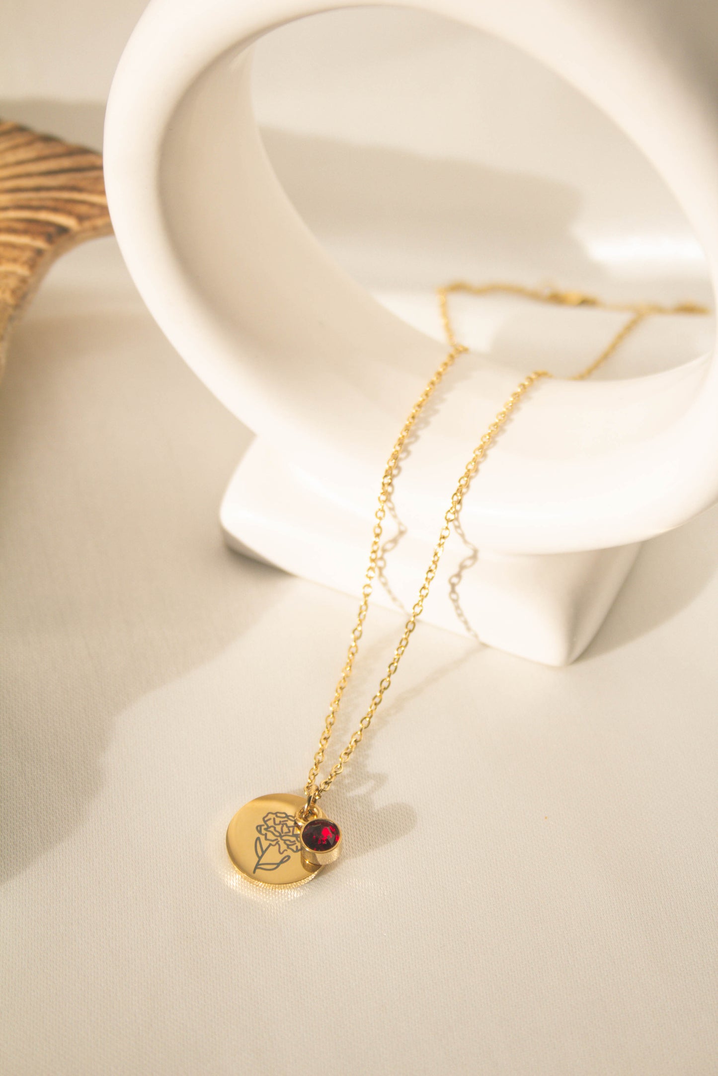 RED DIAMOND AND FLOWER NECKLACE